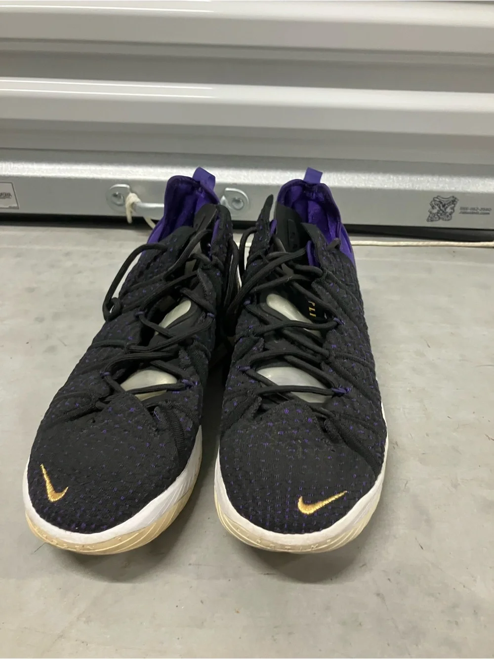 Nike Lebron 18 Lakers